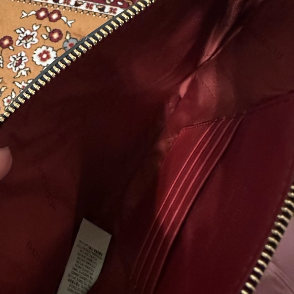 Burberry Crossbody with adjustable strap - Picture 6 of 13